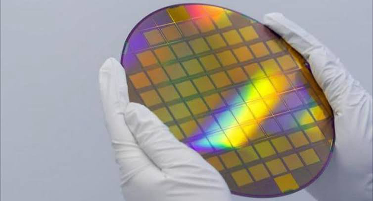 TSMC dhe Samsung ulin kapacitetin e wafer-ëve 8-inch, por mbifurnizimi vazhdon