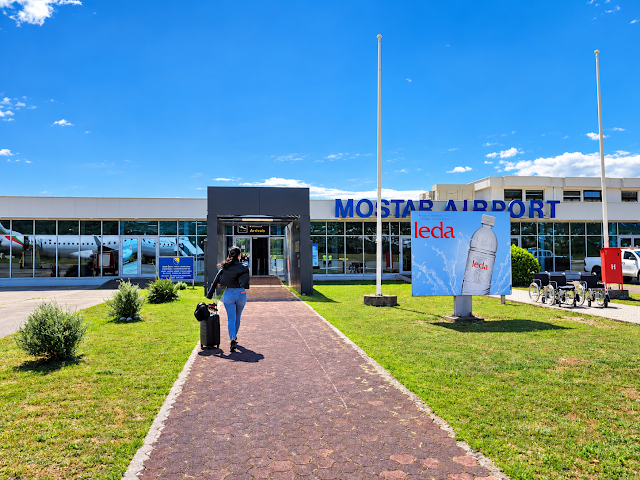 Aeroporti i Mostarit nis një tender për subvencionim të linjave ajrore Mostar Airport launches blitz airline subsidy tender