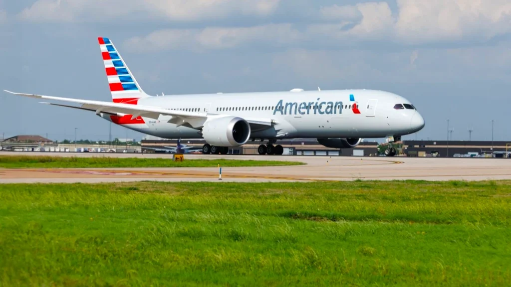 American Airlines Boeing 787 Suffers Tire Blowout at O’Hare
