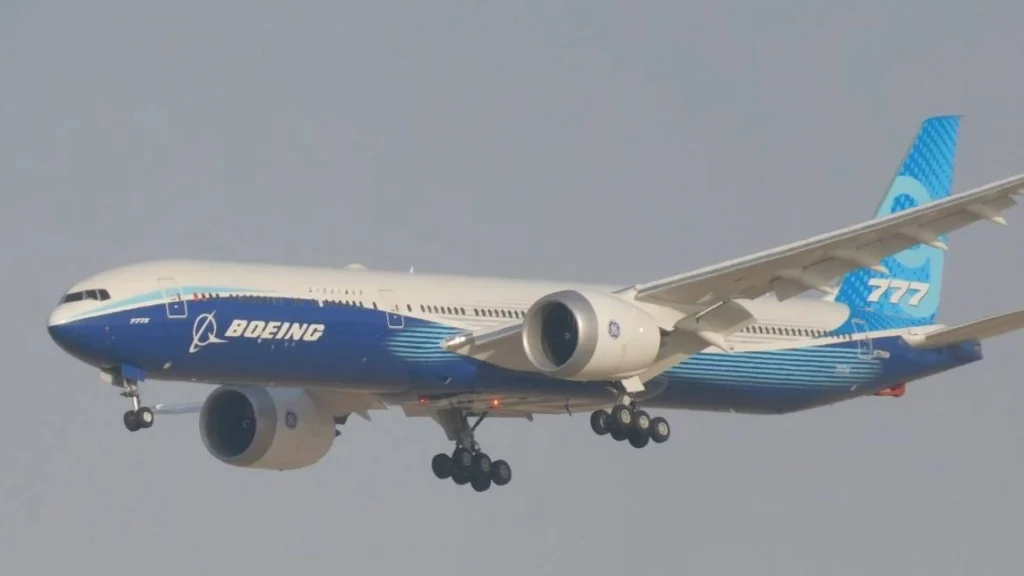 Boeing 777X Brings Bigger Windows and a Wider Cabin to the Future of Flying