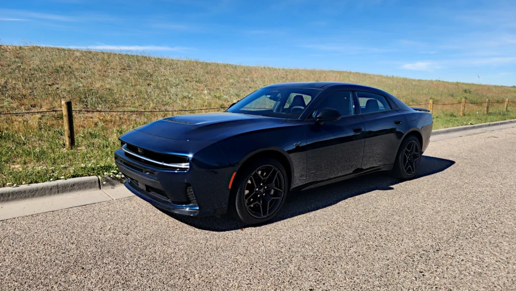 Dodge Charger Sixpack: Gjashtë cilindër me një karakter të fortë