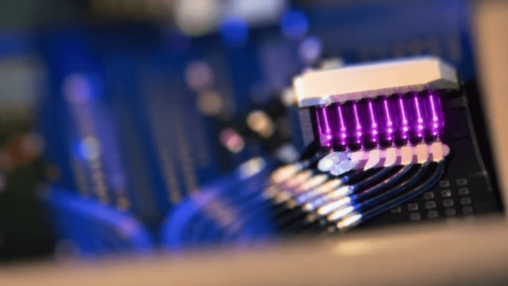 Kompania holandeze Photon Bridge mbledh 10 milionë euro për të zgjidhur problemet e teknologjisë së lazerit në fushën e AI Dutch photonics startup Photon Bridge raises €10M to tackle AI's looming laser bottleneck