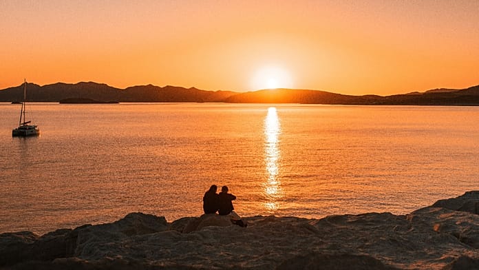 Greqia, destinacioni më popullor për muajin e mjaltit të luksit në vitin 2027, ndërsa Italia dhe Franca gjithashtu janë në top 10