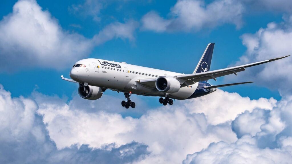 Lufthansa do të ofrojë për herë të parë fluturime direkte nga Kolumbi në Evropë me aeroplanin e saj 787 Guten Tag: Lufthansa’s 787 To Bring Columbus Its 1st-Ever Nonstop Flight To Europe