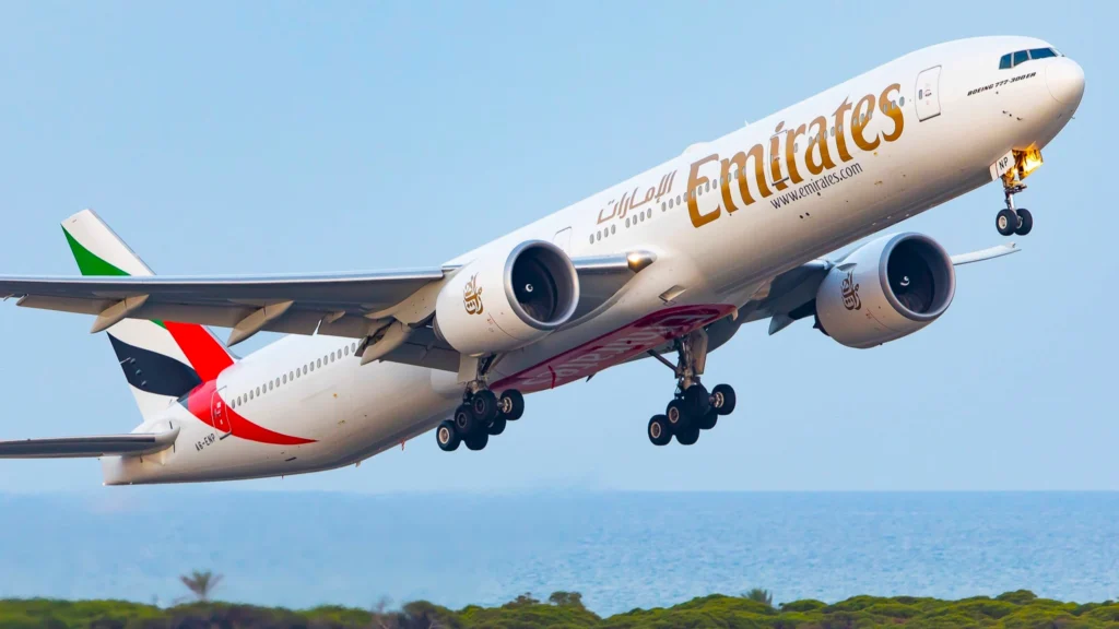 ITA Airways kundër planit të Emirates për fluturime të reja nga Milano ITA Airways Leads Opposition as Emirates Targets New Flights From Milan
