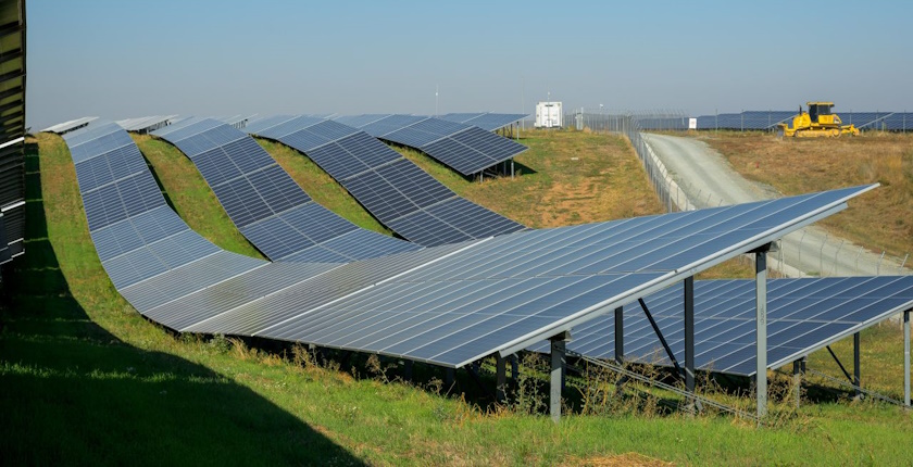 Nofar Energy përfundon ndërtimin e një impianti të tretë të madh të energjisë diellore pranë Bukureshtit
