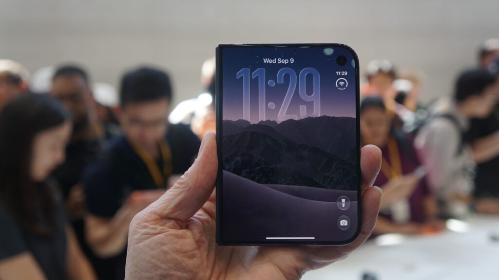 Kërkesa e lartë për iPhone Duo: Shumë gjasë që të mos mund ta blini modelin e ri të Apple në dyqan më 23 tetor