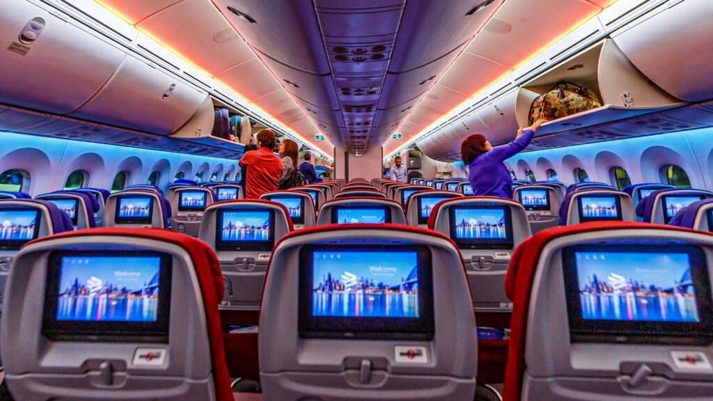 Matematika e fshehtë pas përvojës së jashtëzakonshme të udhëtarëve në fluturimet e gjata me Boeing 787 The Hidden Math Behind The Boeing 787's Legendary Long-Haul Passenger Experience
